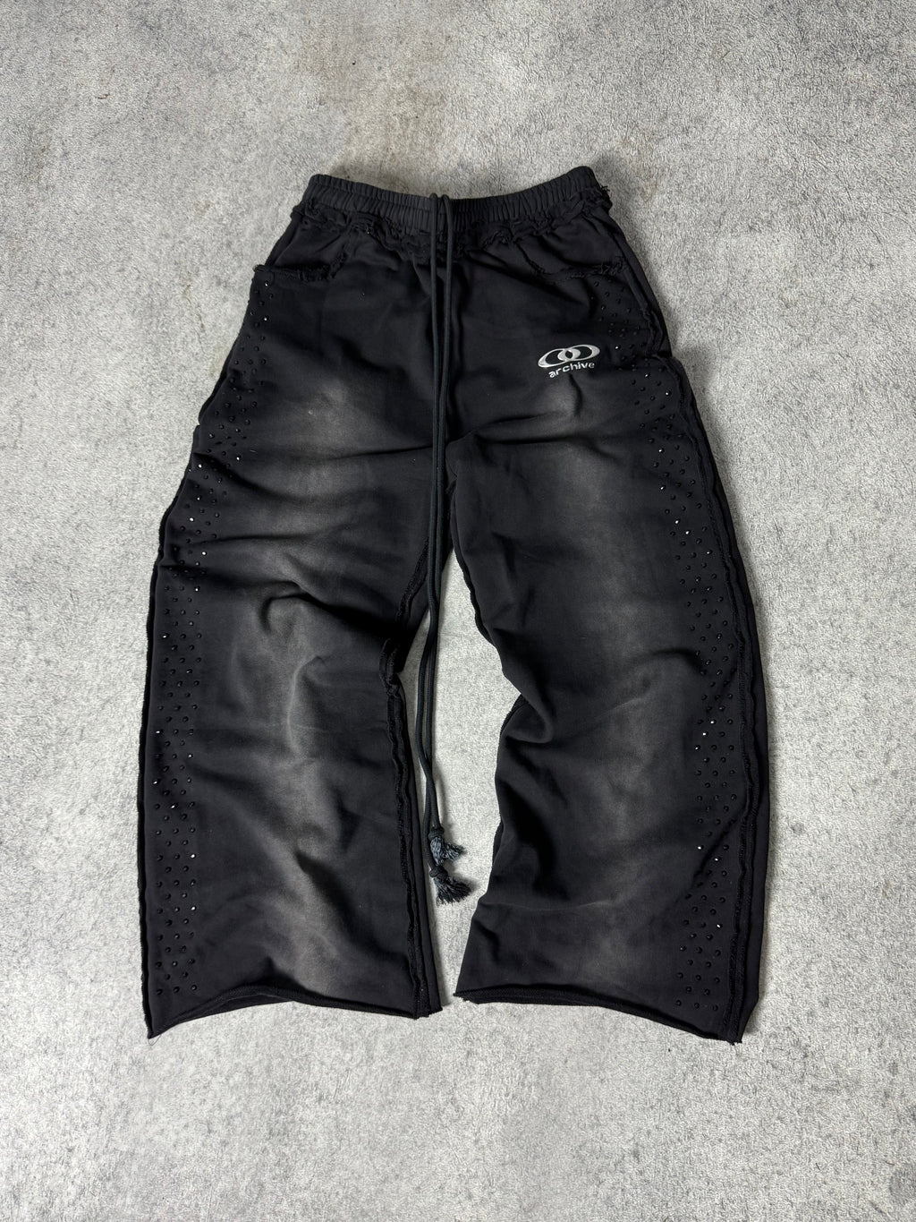 ARCHIVE ONYX RHINESTONE SWEATPANTS - BLACK